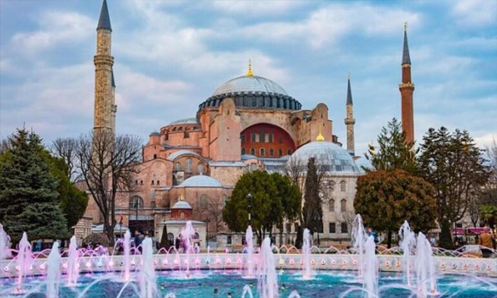 Ayasofya’nın Tarihi: Özellikleri ve Mimari Yapısı