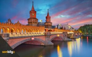 Berlin’de Görülmesi Gereken 8 Yer: Şehrin Zengin Tarihini ve Kültürünü Keşfetme Rehberi