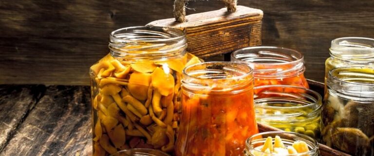 Kütür Kütür En İyi Karışık Turşu Nasıl Kurulur?