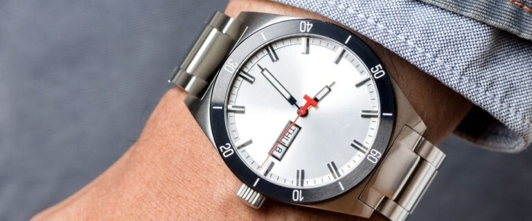 En İyi Erkek Saat Modelleri ile Tarzınızı Yansıtın