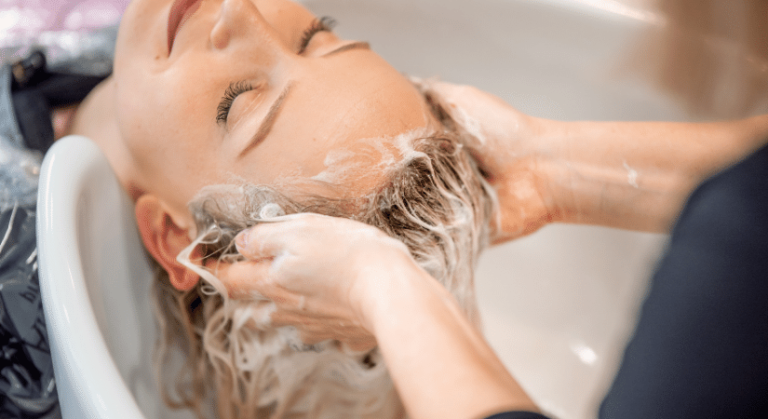 Pendik Bayan Kuaförleri: Saç Bakımı, Boyama ve Stil Hizmetleri